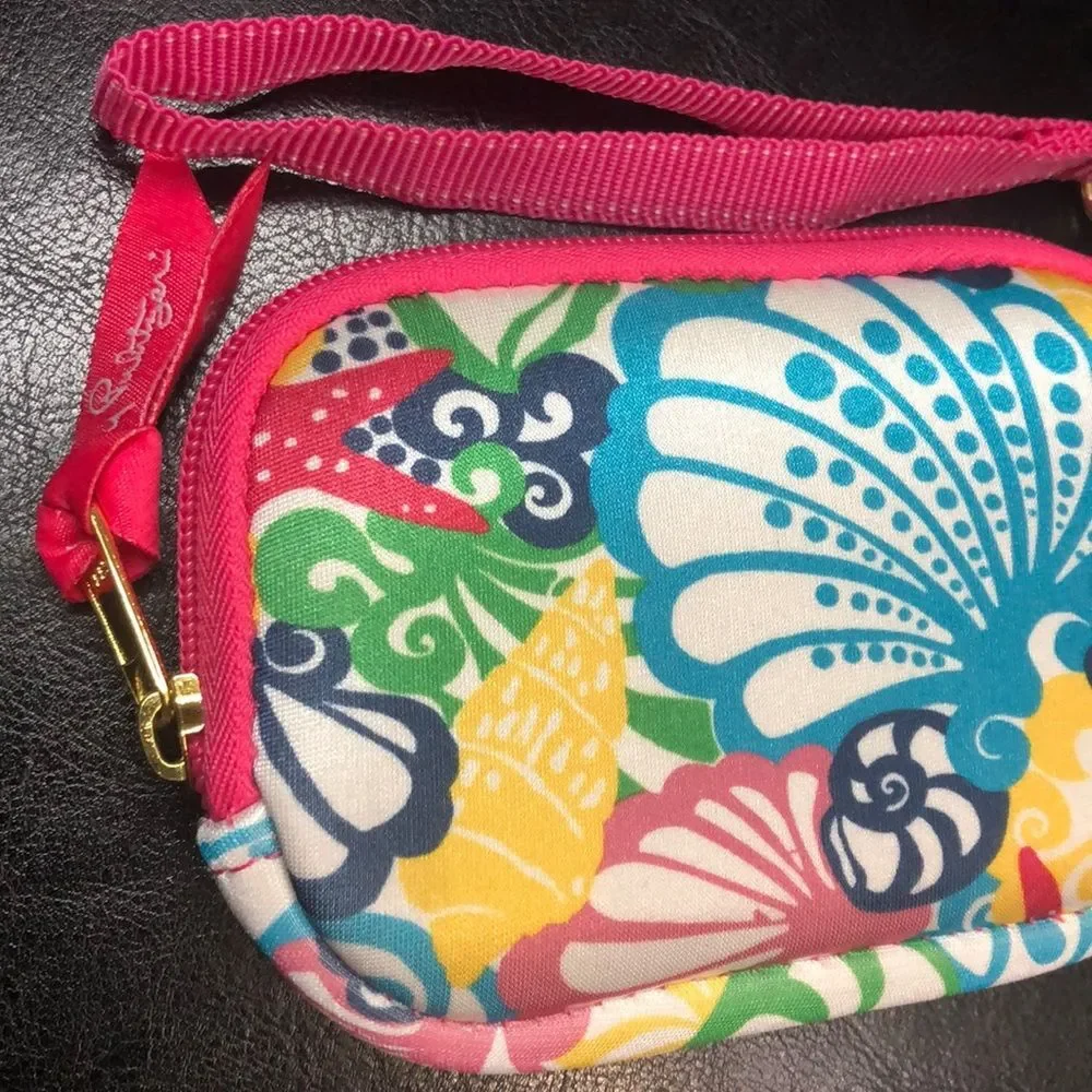 🆕 Lilly Pulitzer Wristlet Pouch